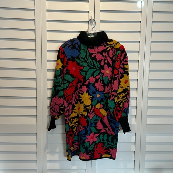 FARM Rio Colorful Floral Midi Dress - Picture 3 of 9